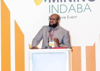 Djiba DIAKITÉ : Un homme de l’ombre au parcours lumineux au service d’un avenir radieux pour la Guinée