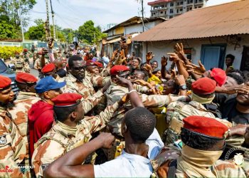 Guinée : Le Général Mamadi Doumbouya et l’art de diriger par l’humanité