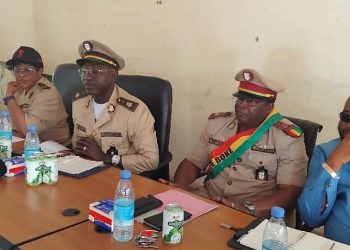 Boké/Administration: Le gouverneur échange avec les cadres et recommande le nettoyage des locaux 