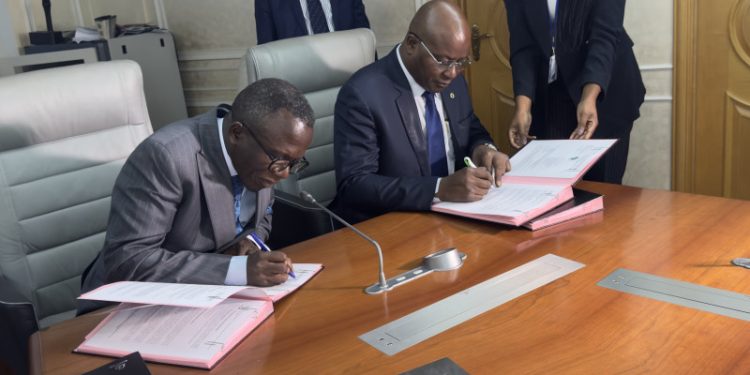 Congo : la Banque africaine de développement et le gouvernement signent deux accords de dons pour renforcer l’accès à l’énergie