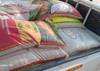 Distribution de 428 sacs par la société CHICO : Premiers bénéficiaires à Kawesi