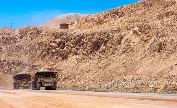 Tribune – Le journaliste n’est ni oiseau, ni troubadour, ni juge : qu’il descende dans la mine avant de parler