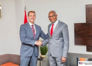 Rencontre entre l’Ambassadeur Fitrell et le Premier ministre guinéen Amadou Oury Bah