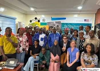 Lutte contre la désinformation : l’Ambassade des États-Unis et Villageois 2.0 lancent un programme innovant à Labé