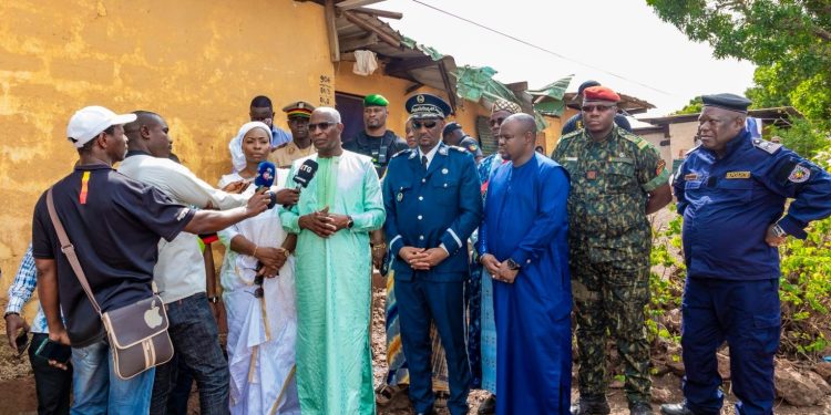 FRIA : APRES LE VENT VIOLENT, LE PREMIER MINISTRE AUX COTES DES VICTIMES