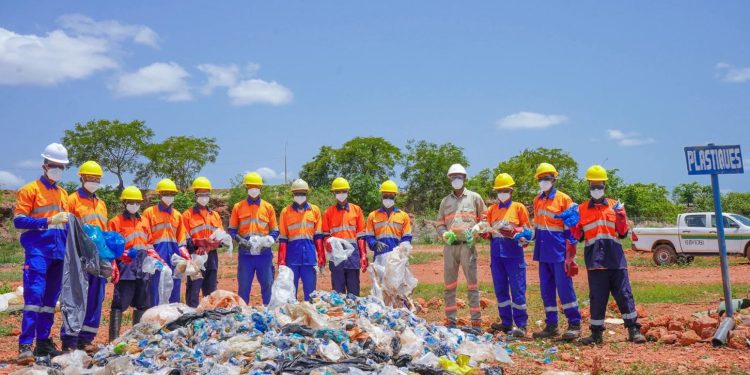 ๐๐ ๐๐๐ ๐ฌ๐ ๐ฆ๐จ๐๐ข๐ฅ๐ข๐ฌ๐ ๐ฉ๐จ๐ฎ๐ซ ๐ฅ๐ ๐๐จ๐ฎ๐ซ๐งรฉ๐ ๐ฆ๐จ๐ง๐๐ข๐๐ฅ๐ ๐๐ ๐ฅโ๐๐ง๐ฏ๐ข๐ซ๐จ๐ง๐ง๐๐ฆ๐๐ง๐ญ : ๐ฎ๐ง ๐๐ง๐ ๐๐ ๐๐ฆ๐๐ง๐ญ ๐๐จ๐ง๐๐ซ๐๐ญ ๐๐จ๐ง๐ญ๐ซ๐ ๐ฅ๐ ๐ฉ๐จ๐ฅ๐ฅ๐ฎ๐ญ๐ข๐จ๐ง ๐ฉ๐ฅ๐๐ฌ๐ญ๐ข๐ช๐ฎ๐