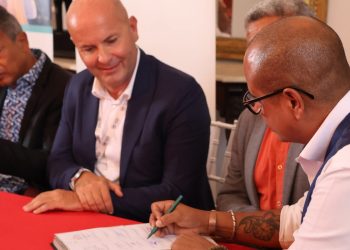 Solidarité | Signature du Schéma Départemental des Services aux Familles 2024-2027 : un engagement collectif pour les familles réunionnaises