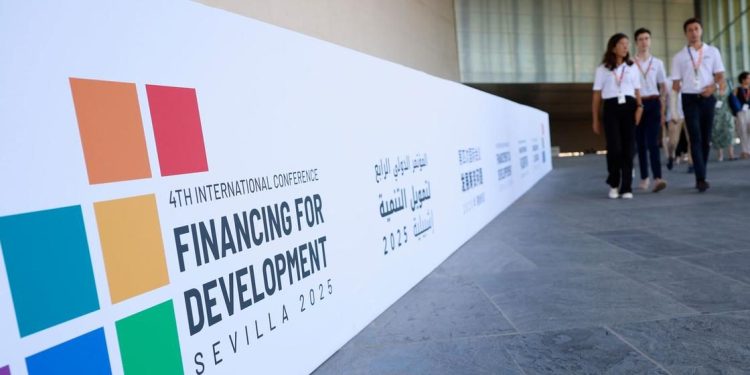 Développement durable menacé : le sommet de Séville ravive l’espoir et l’unité