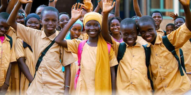 Journée internationale de la jeunesse : le Groupe UMS réaffirme son engagement envers l’avenir de la Guinée