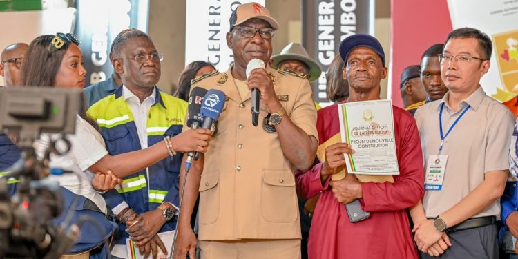 Inauguration d’une nouvelle station UTS à Kolenté, dans la préfecture de Kindia