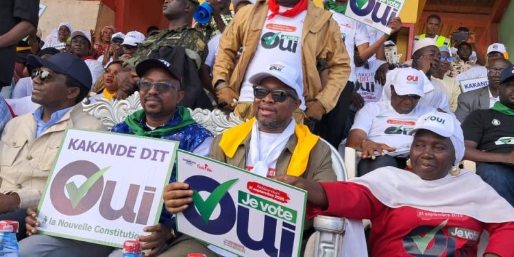 Sangarédi: Le Ministre Savané accueilli par une Marée humaine en faveur de OUI