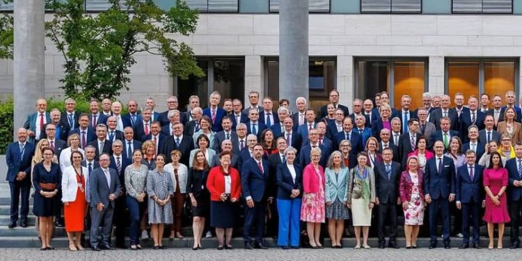 Des communautés à travers l’Afrique se mobilisent pour fixer les limites en faveur de la justice climatique, de l’accès à l’énergie et du pouvoir citoyen