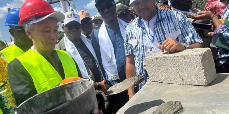 Comment la technologie transforme le paysage commercial de la Guinée.