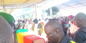 Kindia : Inhumation d’Elhadj Mahamoudou Camara, Kountigui de la Basse-Côte, figure de sagesse et de consensus