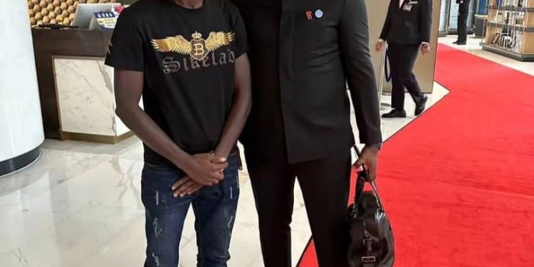 Quand la langue fourche, mais que la vision tient : Ministre Djiba Diakité face à la dictature des apparences.