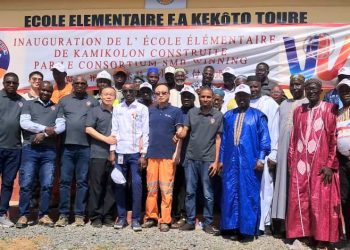 Boké-Éducation: Le Consortium SMB-Winning remet une Ecole Franco-Arabe de 3 salles de classe à la population de Kamikolon