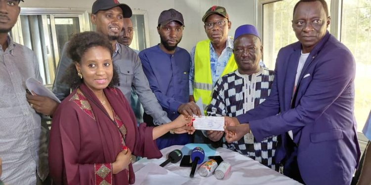 Télimélé : Missira Supply verse la taxe superficiaire 2025 aux communautés de Koba et Missira