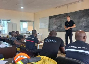 Coopération franco-guinéenne : une première formation de chefs de centres d’incendie et de secours à Conakry