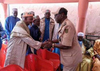 Boké-Administration: Le gouverneur poursuit sa tournée de prise de contact dans les coordinations des 14 communautés