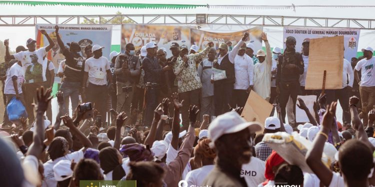 Dabola célèbre son fils visionnaire : Ministre Ismaël Nabé, le bâtisseur silencieux au cœur de la République.