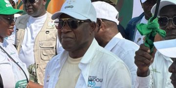 Le Général Mathurin Bangoura clôture la campagne présidentielle par un meeting géant à Conakry