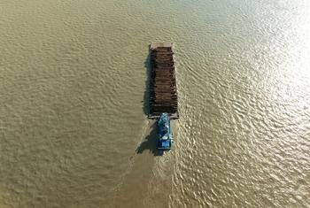 Un accord de l&rsquo;ONU simplifie le commerce et transport mondial