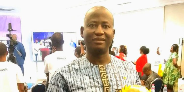 Urgent – Journalisme africain : Touré Aboubacar remporte le prix du meilleur journaliste de la presse en ligne (catégorie santé)