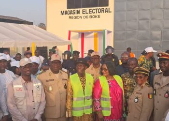 Boké: Le Ministre Ibrahima Kalil Condé inaugure le Magasin électoral de la région