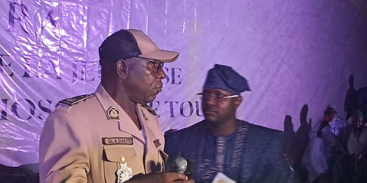 Gaoual: Le gouverneur lance la Grande Conférence de la Jeunesse Diakspora pour la reconstruction de la Mosquée de Touba