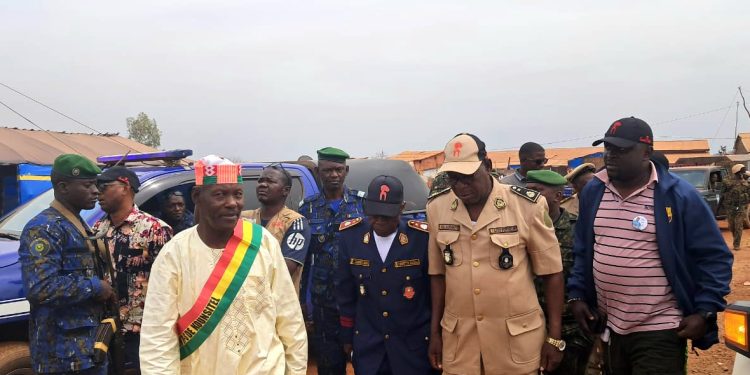 Kounsitel: Le gouverneur Aboubacar Diakité échange avec autorités et couches sociales