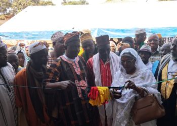 United Mining Supply (UMS) remet la Grande Mosquée Cheick Mohamed Lamine Bayo à la communauté de Katougouma