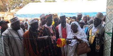 United Mining Supply (UMS) remet la Grande Mosquée Cheick Mohamed Lamine Bayo à la communauté de Katougouma