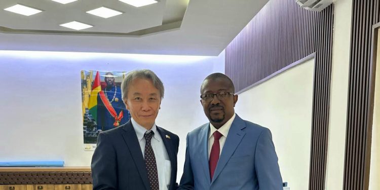 Coopération Guinée–Japon : l’ambassadeur japonais reçu par le ministre de l’Urbanisme