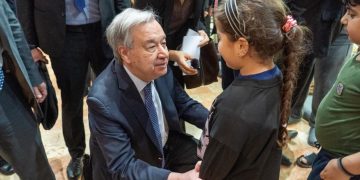 Liban : António Guterres à l’écoute des déplacés de guerre et appelle au respect des civils