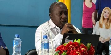 Langues en Guinée : entre héritage national et influence du français, un débat académique de haut niveau