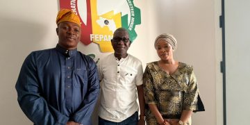 Ramadan : le couple Bangoura rend une visite de courtoisie à Ahmed Kanté