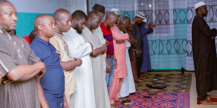 Boké-Religion: L&rsquo;IRS organise une rupture collective du jeûne pour célébrer la foi, la fraternité et la spiritualité