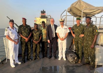 Escale de routine du patrouilleur de haute mer Commandant Bouan à Conakry