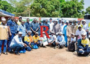 Clôture de la caravane de la sécurité routière à Forécariah le long du corridor de Simandou  La caravane