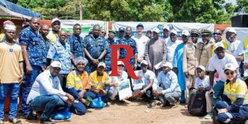 Clôture de la caravane de la sécurité routière à Forécariah le long du corridor de Simandou  La caravane