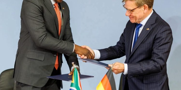 Dérives sur les réseaux sociaux : appel à l’intervention des autorités face à des propos répréhensibles