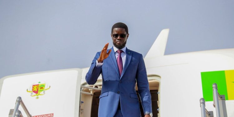 Diplomatie : Bassirou Diomaye Faye en visite de travail en Gambie pour renforcer les liens bilatéraux