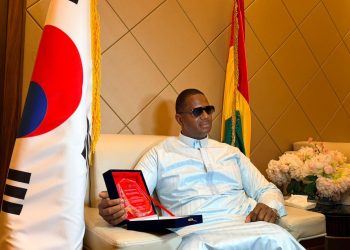 Diplomatie : le Consul honoraire de la Corée du Sud en Guinée, Ibrahima Kassus Dioubaté, honoré pour ses services rendus