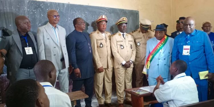 Kindia : le gouverneur Mamadou Camara lance officiellement les épreuves du Baccalauréat unique 2026-2027