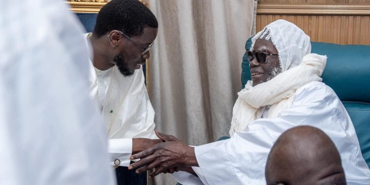 DEUIL AU SEIN DE LA COMMUNAUTÉ MOURIDE : LE PRÉSIDENT DE LA RÉPUBLIQUE EN VISITE DE CONDOLÉANCES À TOUBA