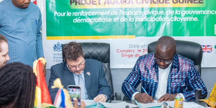 Guinée : l&rsquo;Ambassade du Royaume-Uni et le CNOSCG signent un accord pour lancer le projet AGORA Civique Guinée
