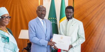SÉNÉGAL–MAURITANIE : BASSIROU DIOMAYE FAYE REÇOIT UN MESSAGE DU PRÉSIDENT EL GHAZOUANI ET RÉAFFIRME LA SOLIDITÉ DES RELATIONS BILATÉRALES