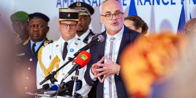 COOPÉRATION FRANCO-GUINÉENNE : LUC BRIARD DESSINE LES NOUVEAUX CONTOURS D’UN PARTENARIAT RENFORCÉ AVEC CONAKRY