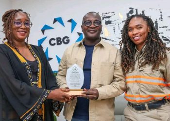 CBG : le Directeur général Karifa Condé distingué pour son engagement en faveur de la jeunesse et de l’éducation
