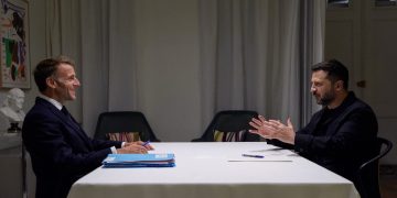 Ukraine : Emmanuel Macron réaffirme le soutien de la France à Zelensky